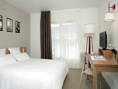 Comfort Suites Cannes Mandelieu Buitenkant foto