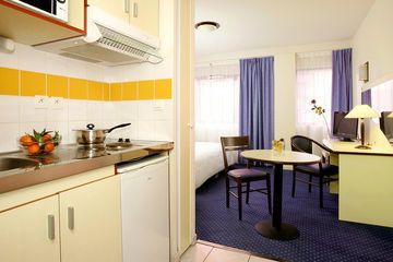 Comfort Suites Cannes Mandelieu Buitenkant foto