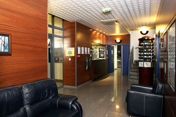 Comfort Suites Cannes Mandelieu Buitenkant foto