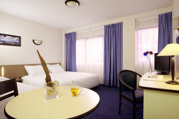 Comfort Suites Cannes Mandelieu Buitenkant foto
